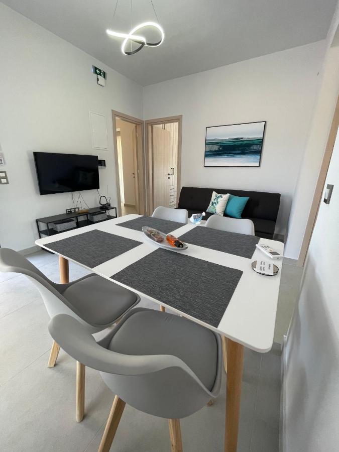 Rodelia 1 * Roda (Corfu)