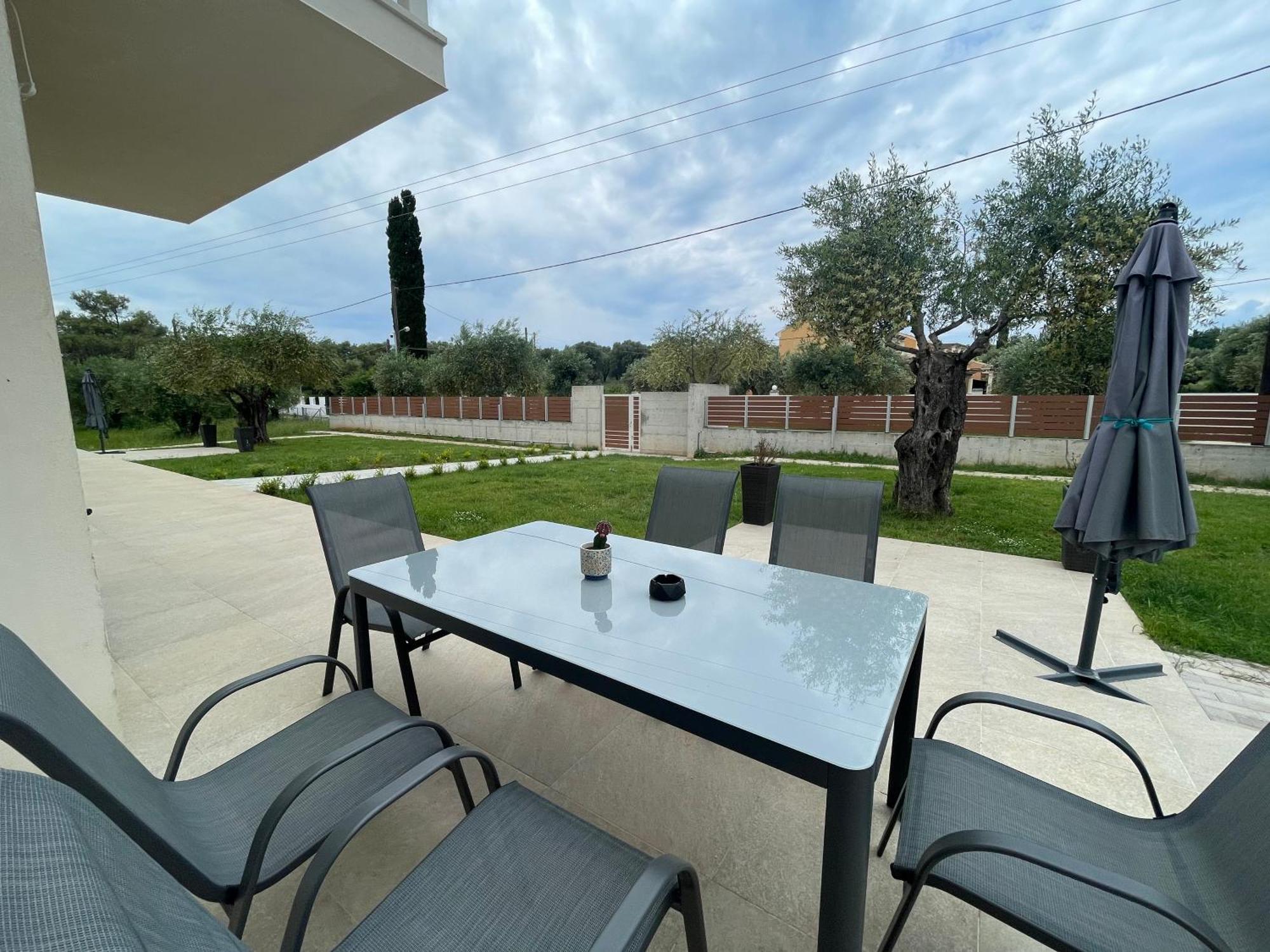 Apartment Rodelia 1 *