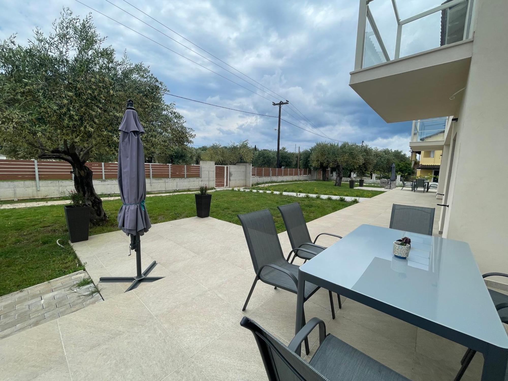 Rodelia 1 * Roda (Corfu)